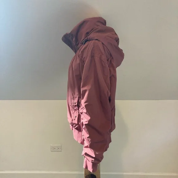 ATHLETA Point Reyes Bomber II in Tawny Rose
(Jetsetter) - Picture 8 of 11